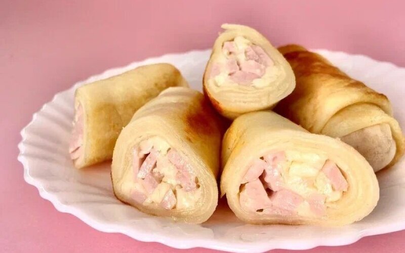 Блинчики с ветчиной и сыром