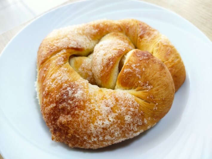 Крендель с сахаром