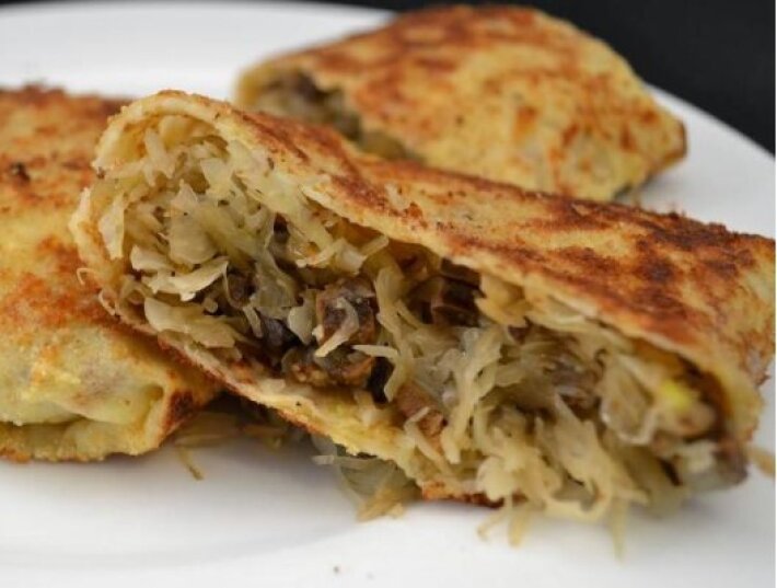 Блин с тушёной капустой