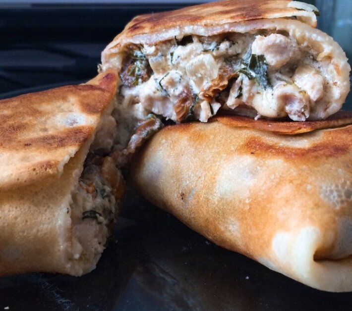 Блин с курицей и сыром