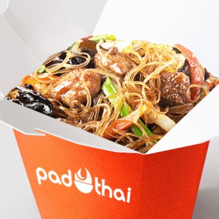 Утка в соусе хойсин со стеклянной лапшой