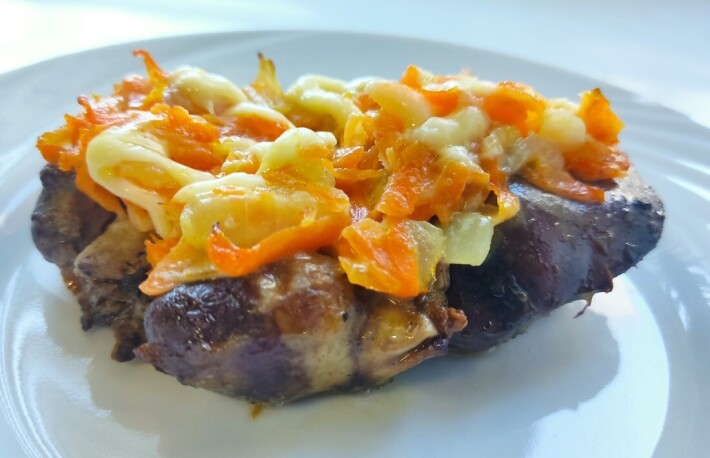 Куриные сердечко и печень жареные с луком