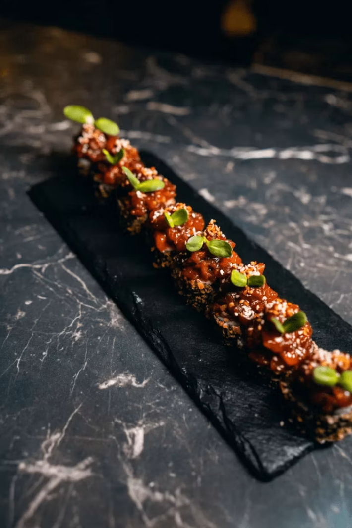 Ролл темпура «Тар-тар форель»