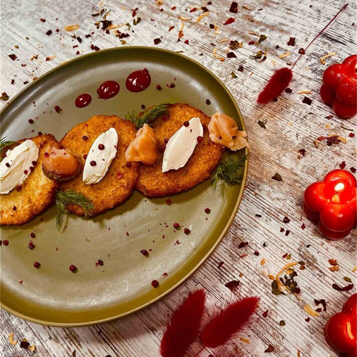 Драники с сёмгой и творожным сыром