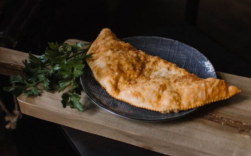 Чебурек с курицей