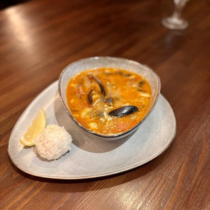 Том Ям с морепродуктами