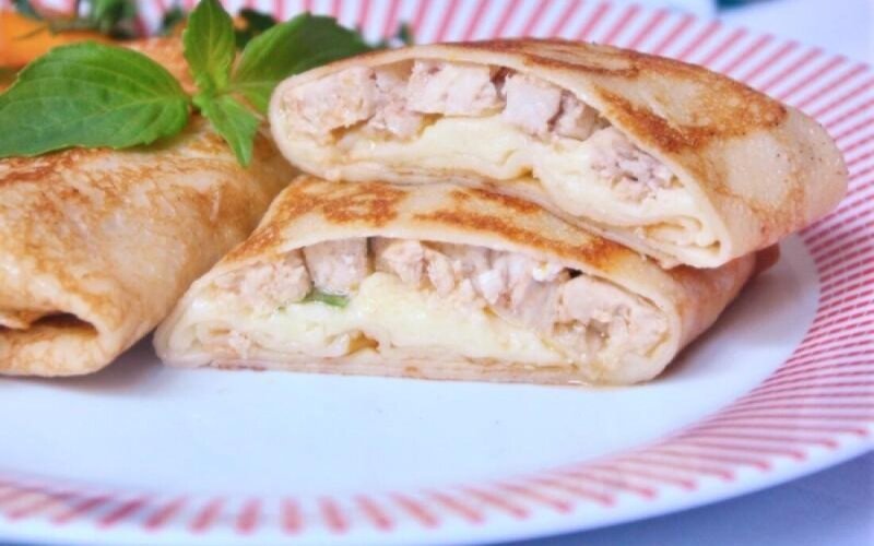 Блинчик с ветчиной и сыром
