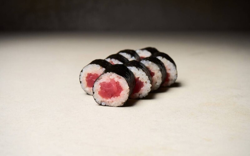 Мини ролл с тунцом