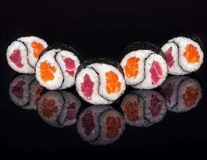 Ролл «Инь янь»