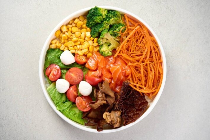 Поке с лососем