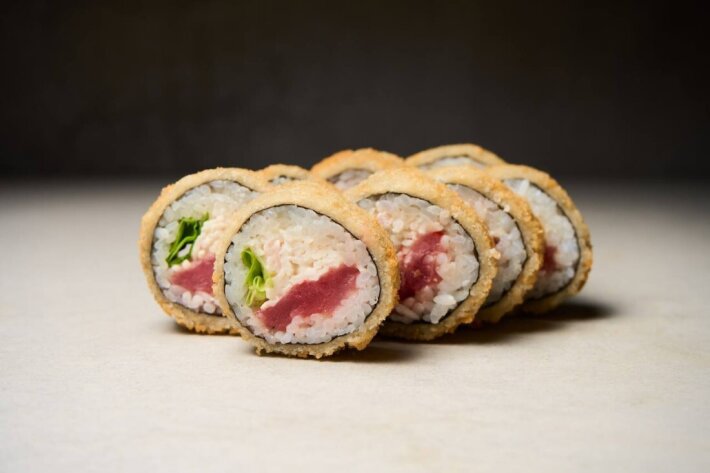 Ролл Темпура с тунцом и крабом