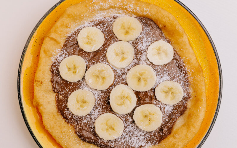 Лангош с нутеллой и бананом