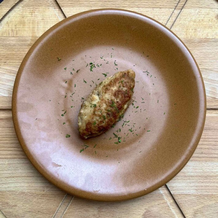 Котлета с грибами, фаршированная сыром Моцарелла