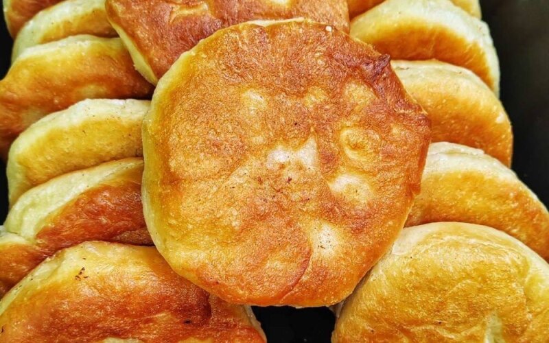 Беляш с мясом