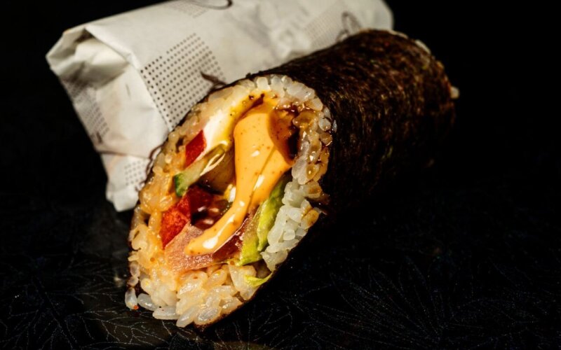 Суши буррито «Снежный краб»