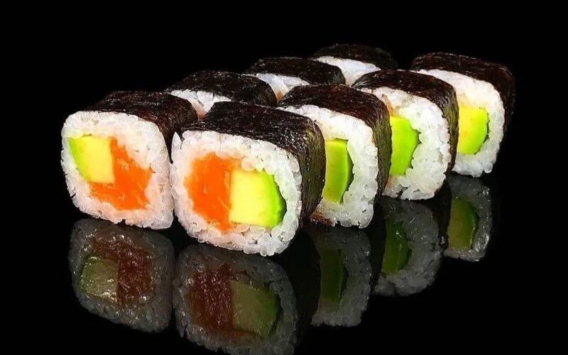 Ролл «Сяке авокадо»