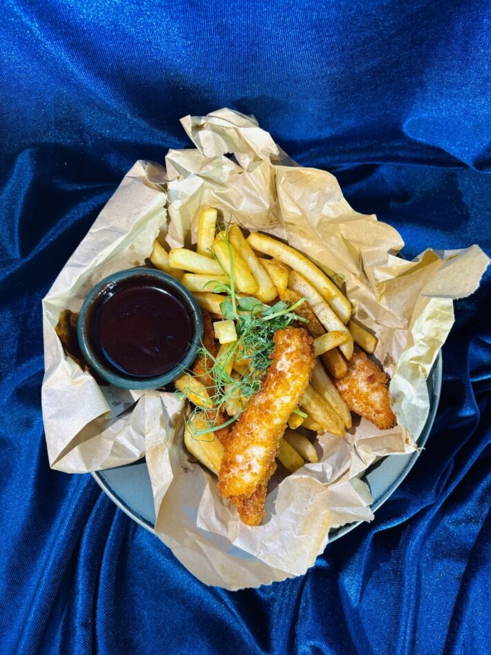 Стрипсы с фри (любят дети)