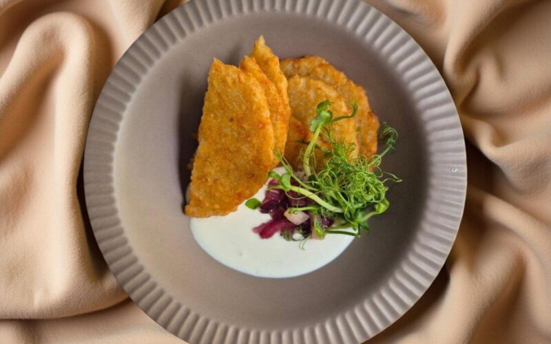 Драники со сметаной