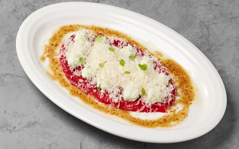 Печёный перец «Рамиро» с пармезаном и творожным кремом