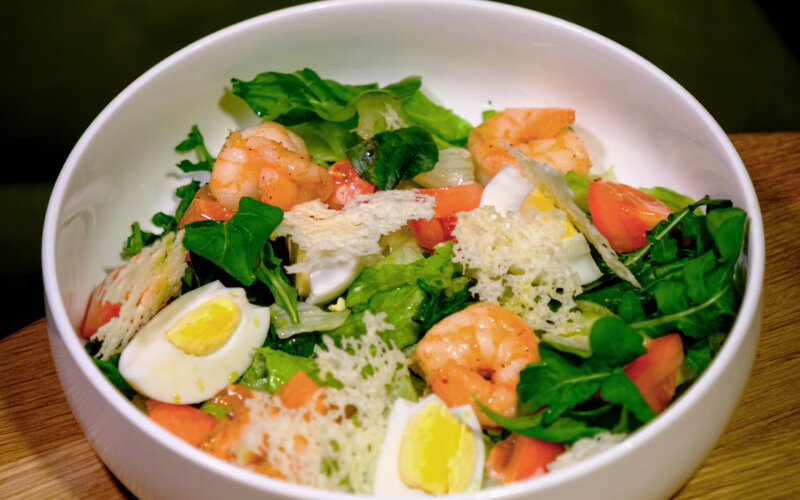 Салат «А-ля Цезарь» с креветками