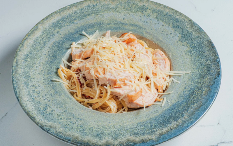 Стейк-паста с курицей