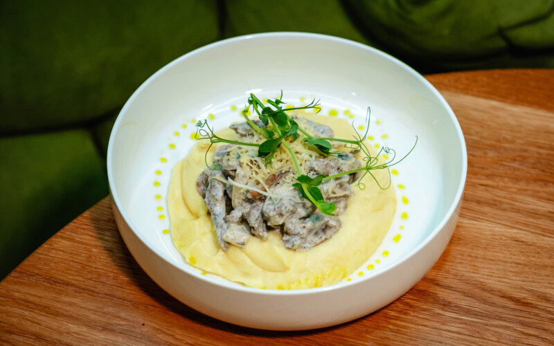 Бефстроганов с картофельным пюре