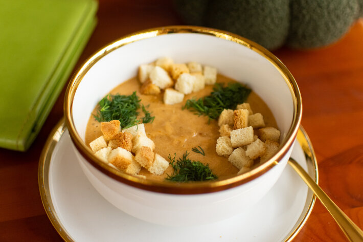 Крем-суп грибной с сухариками