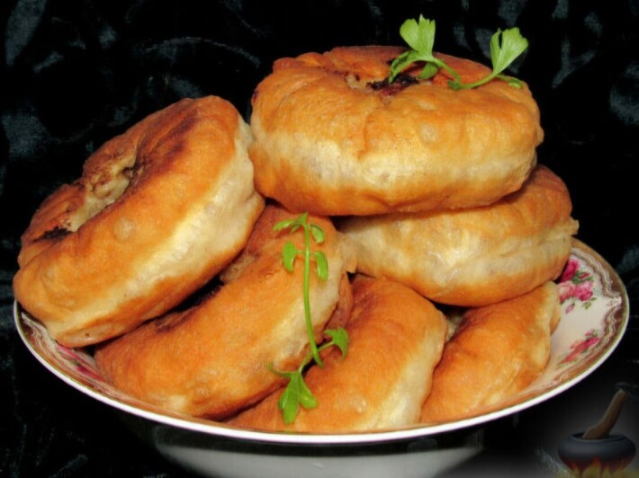 Беляш с мясом