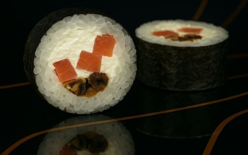 Футомак мидиями и томатом