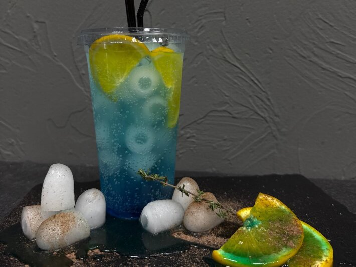 Коктейль «Голубая  лагуна»