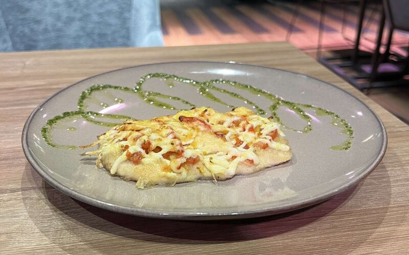 Филе птицы, запеченное под «Шубой»