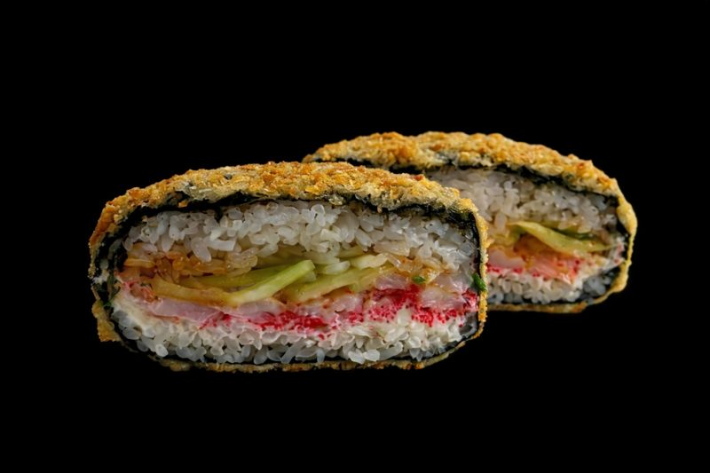 Суши бургер с креветкой с соусом «Спайси»