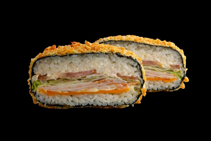 Суши бургер с курицей