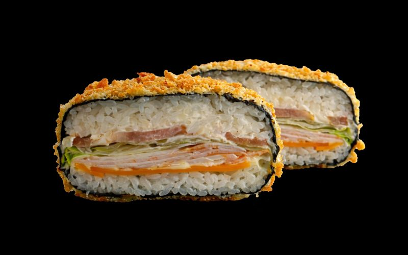 Суши бургер с курицей