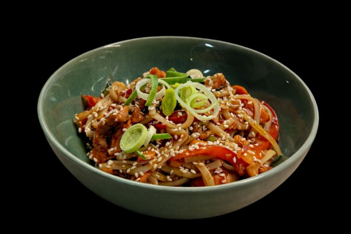 Лапша WOK с форелью