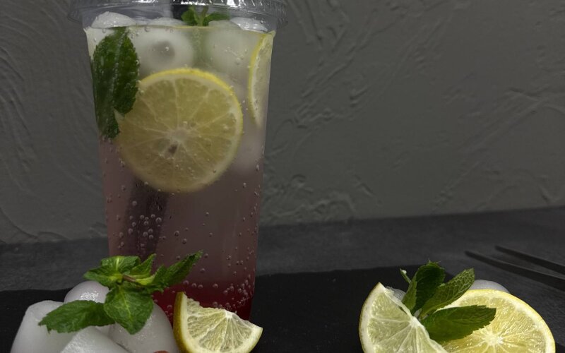 Коктейль «Клубничный мохито»