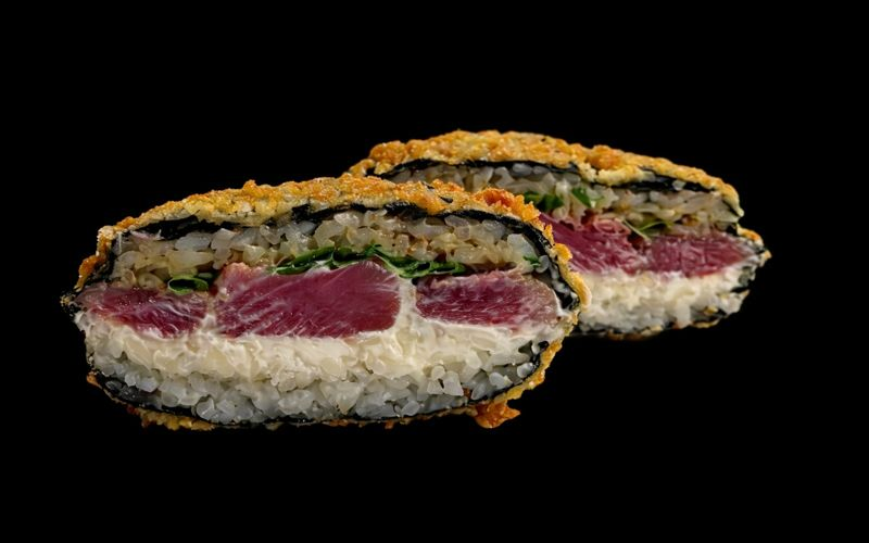 Суши бургер с тунцом