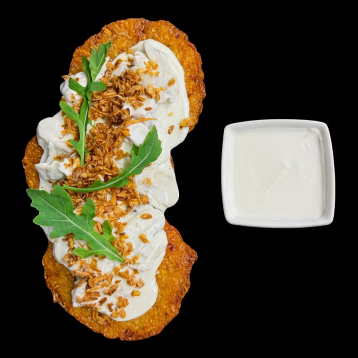 Драники с курицей и грибами в сливочном соусе