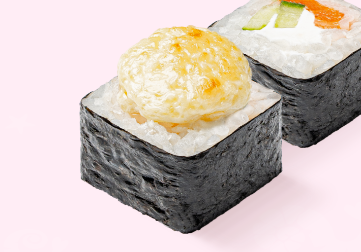 Ролл запечённый с лососем