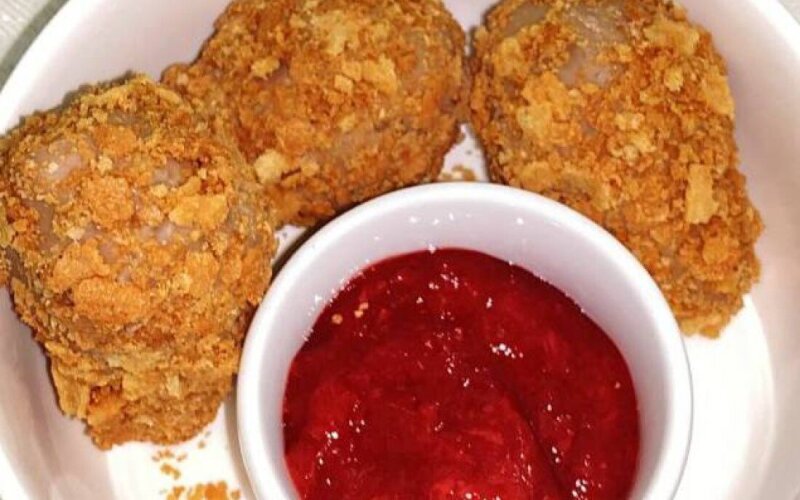 Пирожное картошка "Крылышки KFC +соус"