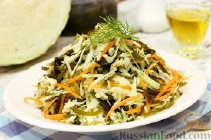 Салат из морской   и белокочанной капусты