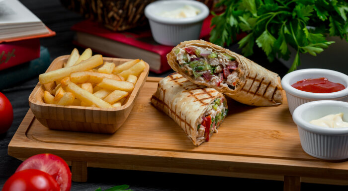 Служба доставки «Шаурма тут та самая»