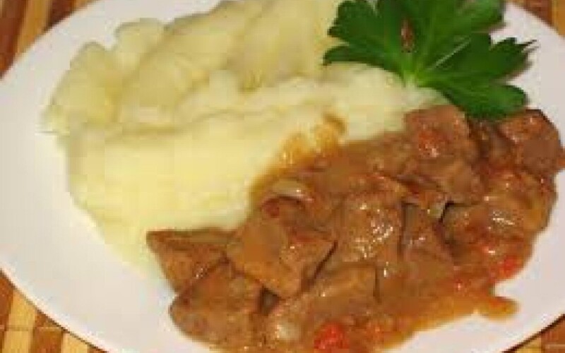 Гуляш из свинины