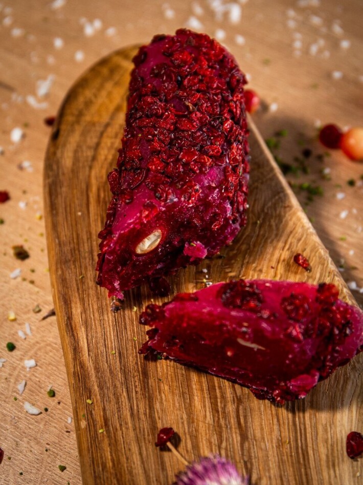 Рулет рахат-лукум гранатовый с барбарисом и фисташками