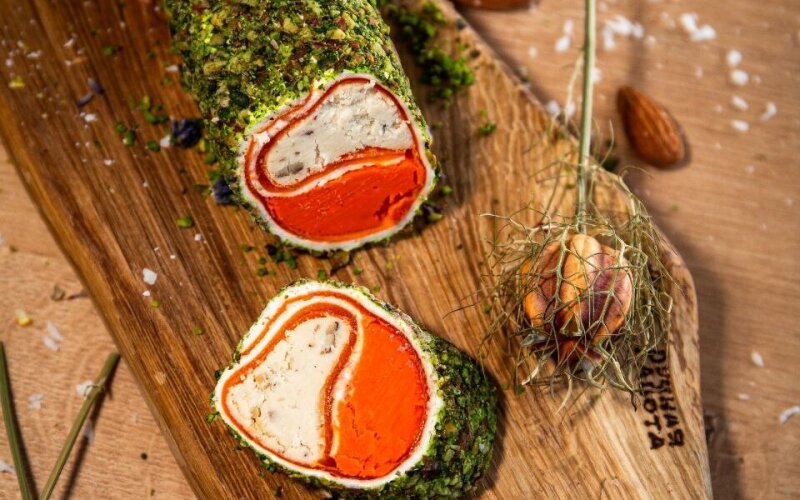 Рулет рахат-лукум персик с ореховым миксом