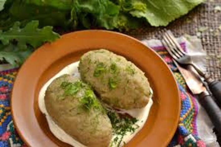 Клецки картофельные с мясом и сметной