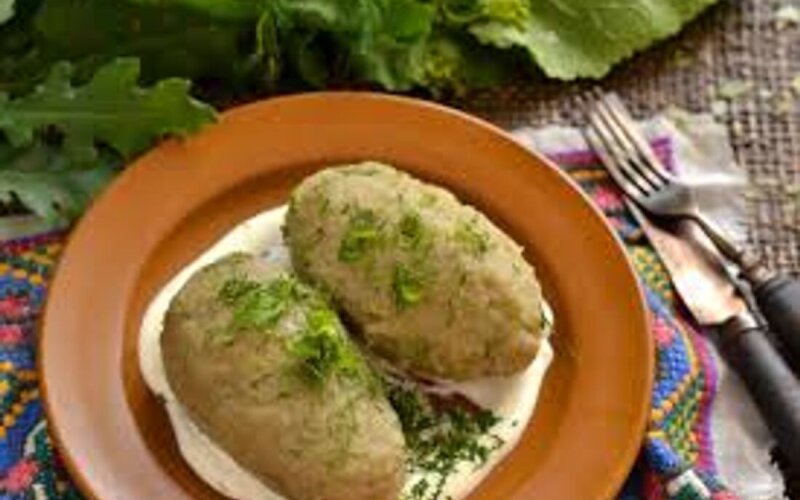 Клецки картофельные с мясом и сметной