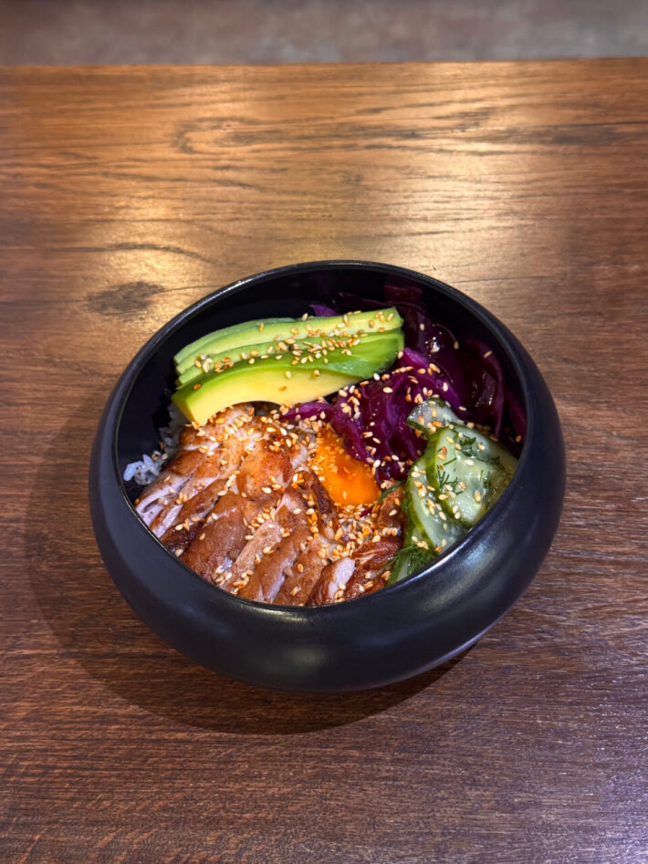 Донбури с имбирным цыплёнком