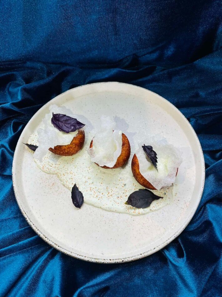 Сырники со сметаной