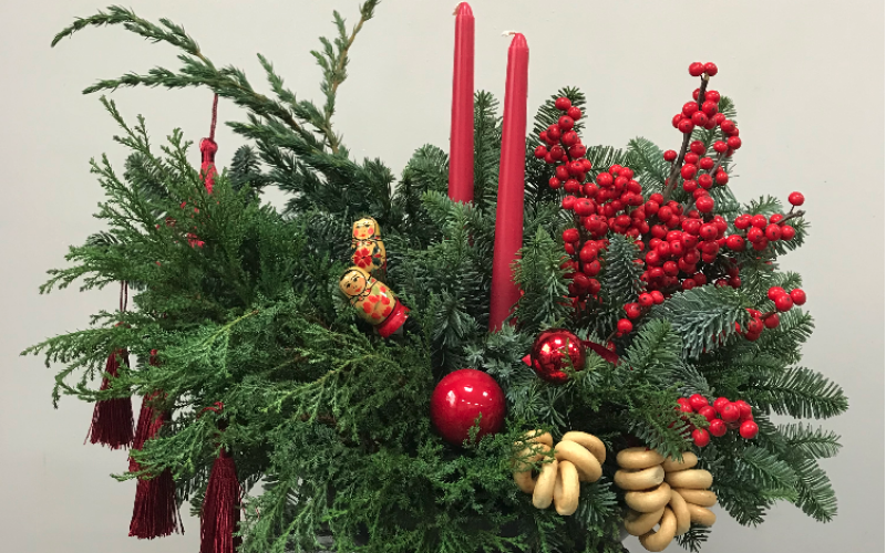 Композиция с матрешками